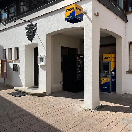 Mitten Im Pfaelzerwald Gasthof